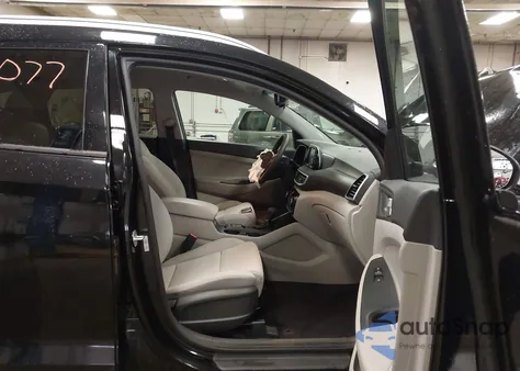 2020 Hyundai Tucson Value z USA, uszkodzony, nr VIN KM8J3CA49LU123612